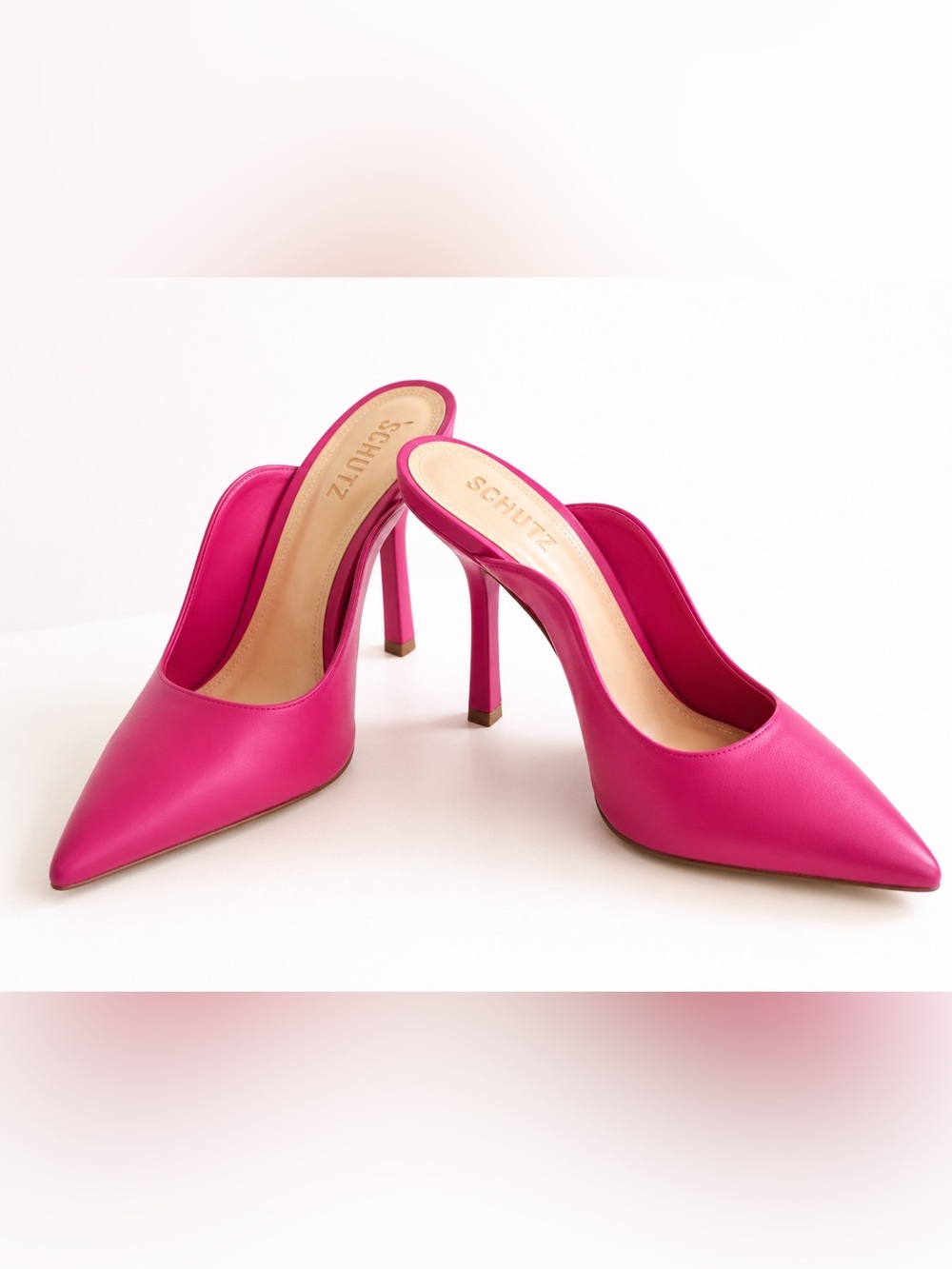 NWT NEVER WORN SOLD OUT SCHUTZ Bright Fuchsia High Heel Mules